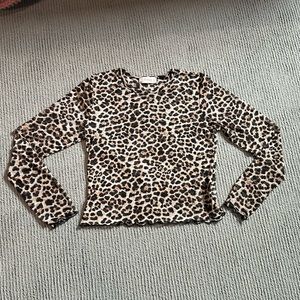 Crop leopard long sleeve tee